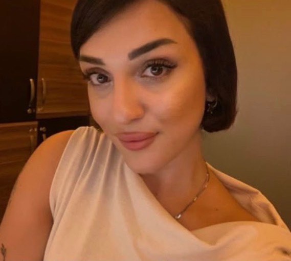 Tugce-Girne Girne escort