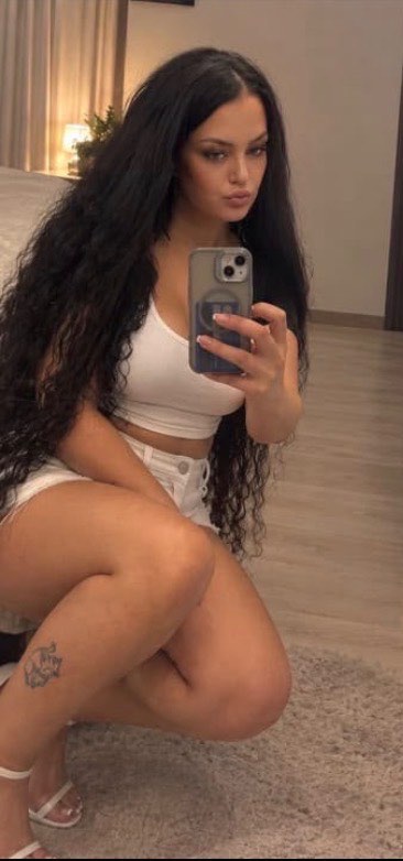 Iclal-Girne Girne escort